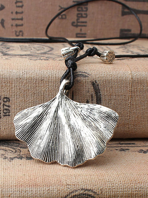 Collier de pull artistique Ginkgo en alliage vintage