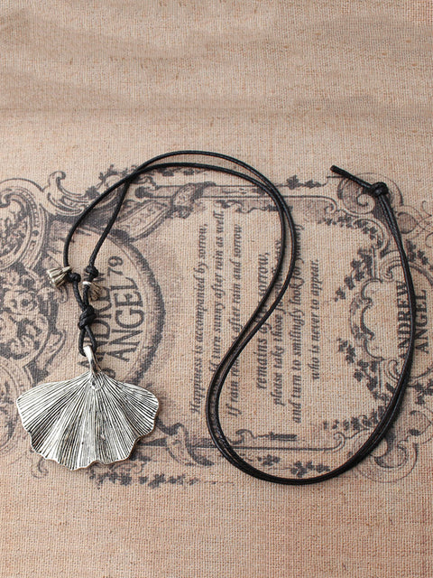 Collier de pull artistique Ginkgo en alliage vintage