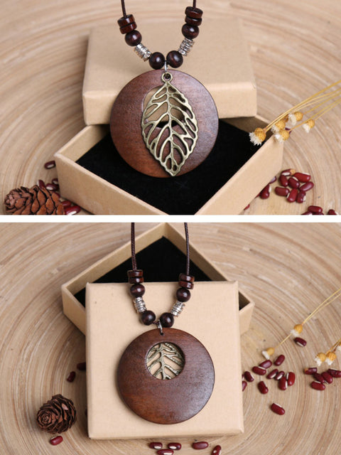 Collier pendentif en bois de feuille d'alliage vintage