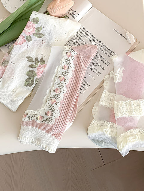 Lot de 3 paires de chaussettes fines élégantes en dentelle fleurie pour femmes