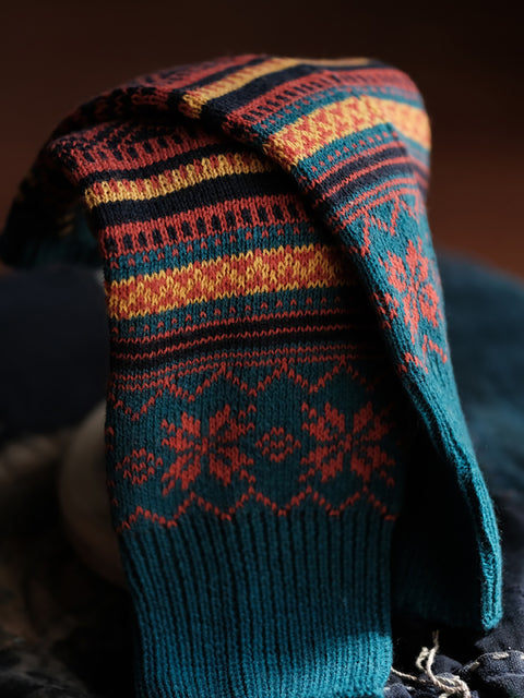 Manchettes en tricot ethniques chaudes pour l'hiver